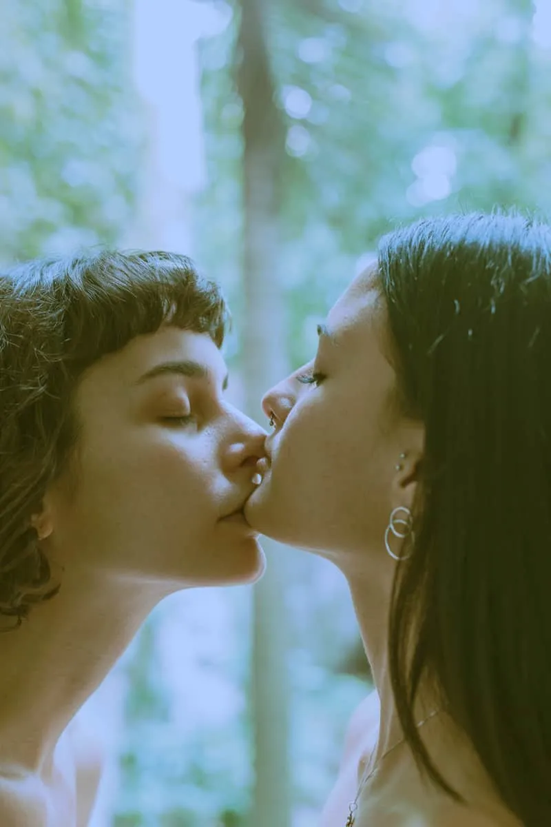 Nadia y Celina personal project photo 1