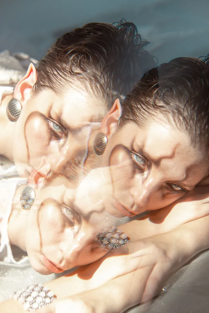 Split editorial series photo 4